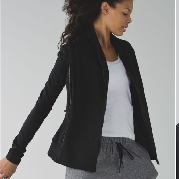 Lululemon black jacket - Picture 3 of 10
